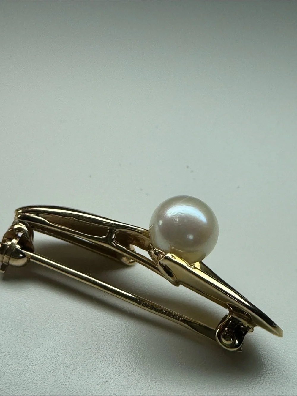 14K Gold Cultured Pearl Leaf Brooch Pin Vintage Elegant Jewelry